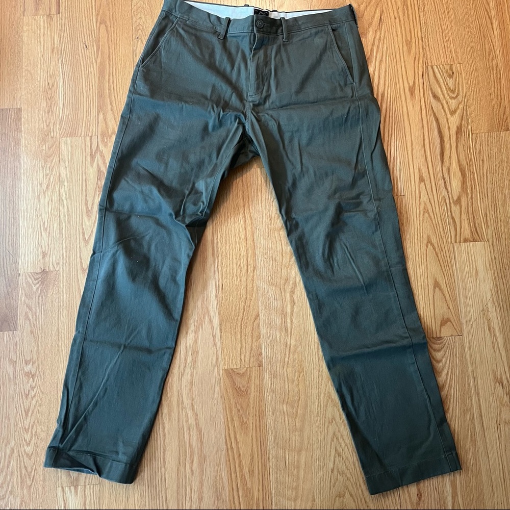 Chinos